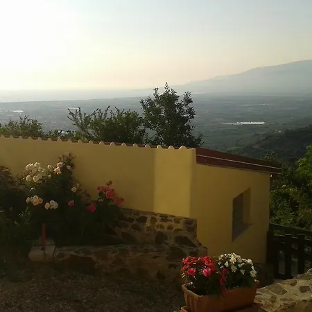 Elisa Bed & Breakfast Curinga